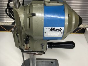 Maquina Usada  de Corte 8 Polegadas KM -220 V